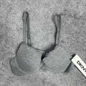 DKNY T-Shirt Bra 34A Gray Push-Up Back Closure Convertible Padded Lace